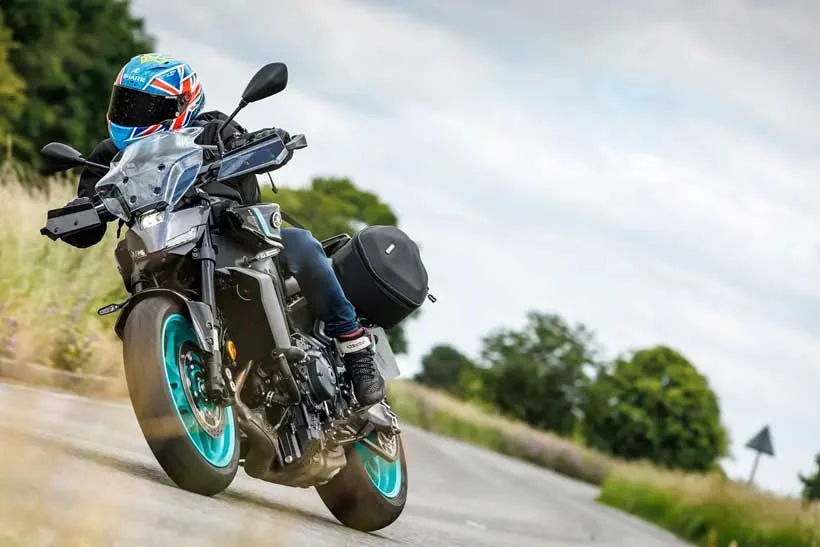 yamaha mt 09 ltt 01